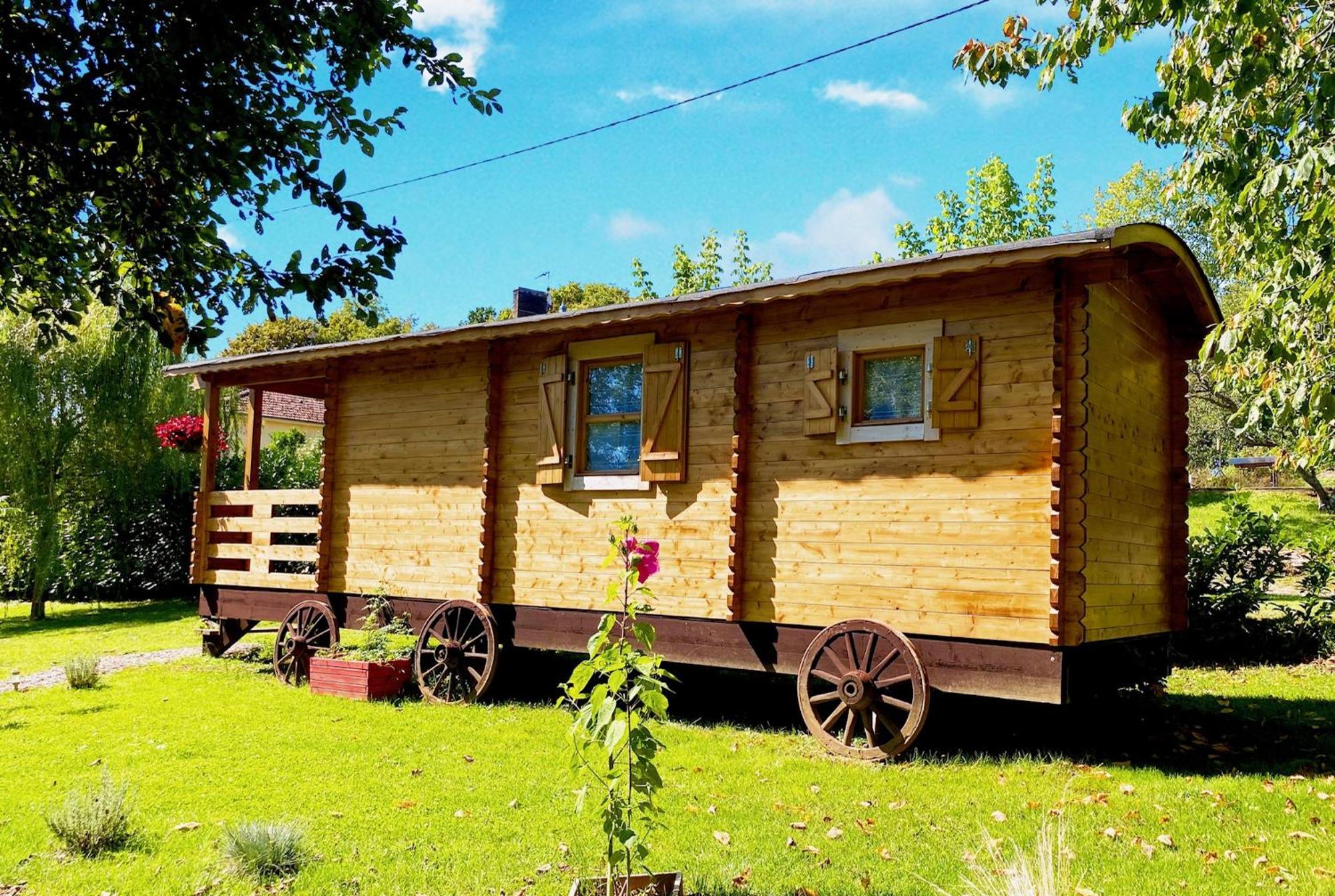 Little Wood Lodges Insolites Bailly-aux-Forges ภายนอก รูปภาพ